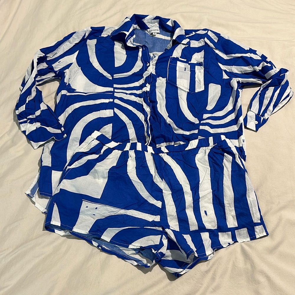 Petal & Pup Blue and White Patterned Top